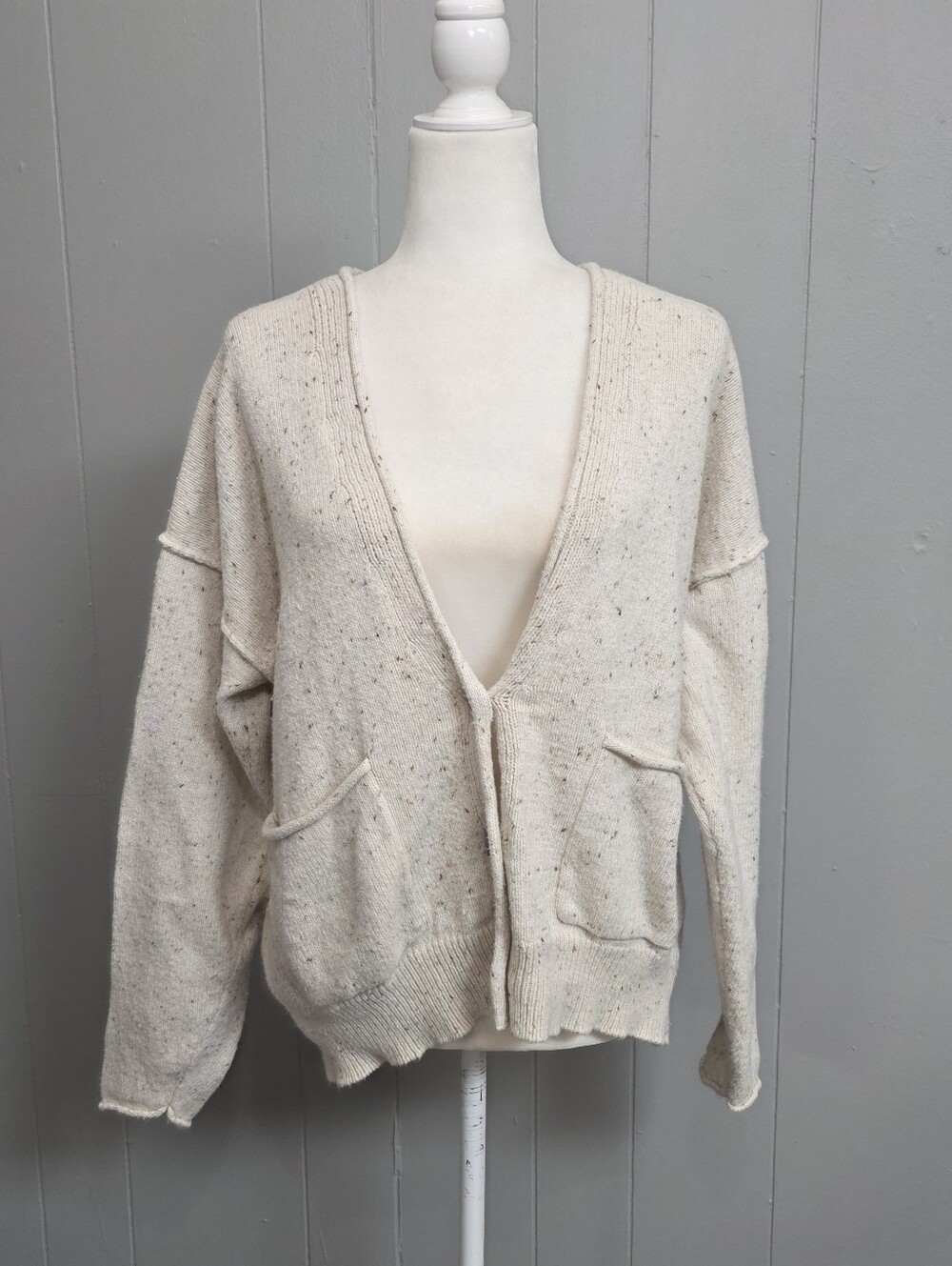 Universal Thread Speckled Cream Open Front Cardigan Size M